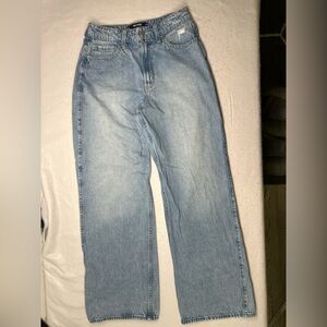 Hollister Baggy Jeans in Light Blue Wash Size 27